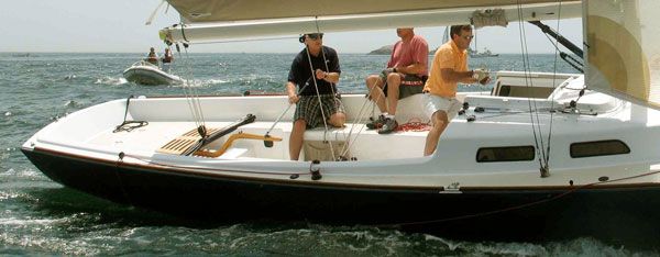 http://www.seaboot.com/esailingyachts/_newsletter6_Aug07.htm